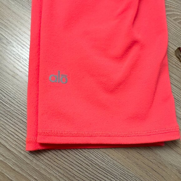 ALO Yoga Pink Leggings - Picture 3 of 10